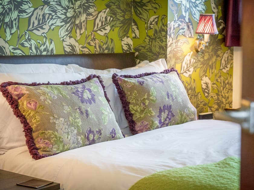 Double bedroom | Coomb View Barn - Sandbeds Holiday Cottages, Grayrigg, near Kendal