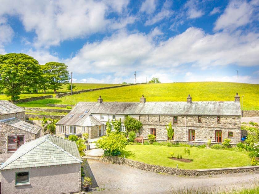 Setting | Coomb View Barn - Sandbeds Holiday Cottages, Grayrigg, near Kendal