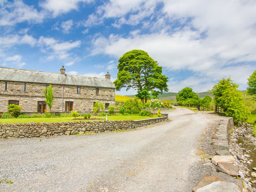 Setting | Coomb View Barn - Sandbeds Holiday Cottages, Grayrigg, near Kendal
