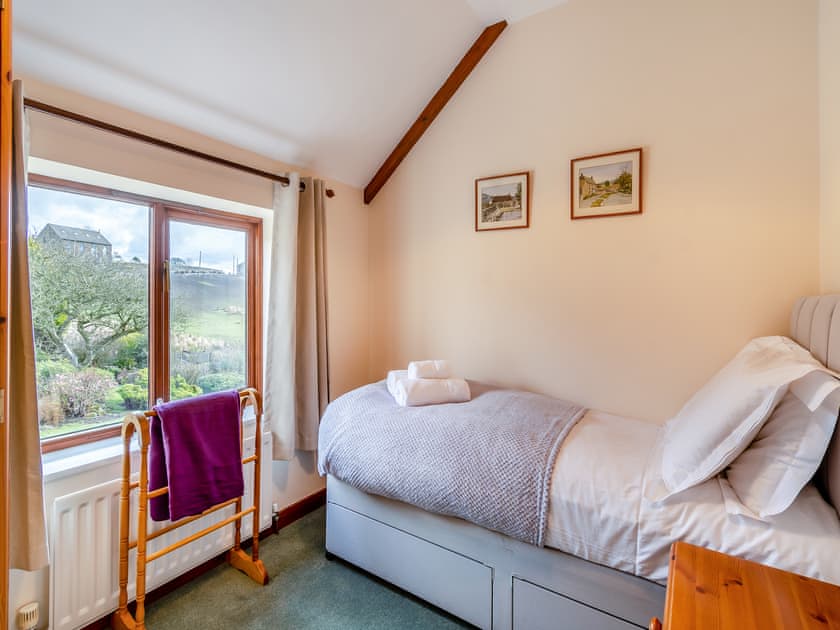 Single bedroom | Stable Cottage - Hill Farm Holiday Cottages, Rosedale East, near Pickering