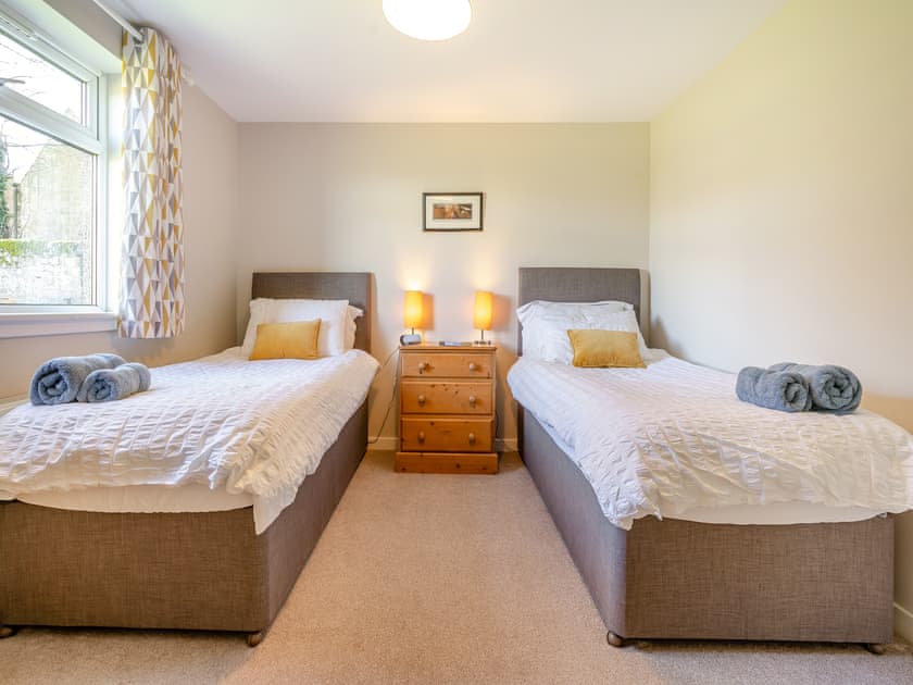 Twin bedroom | The Old Shepherd’s Cottage, Ladybank nr Cupar