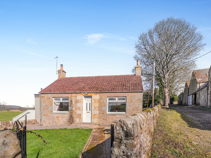 Exterior | The Old Shepherd’s Cottage, Ladybank nr Cupar