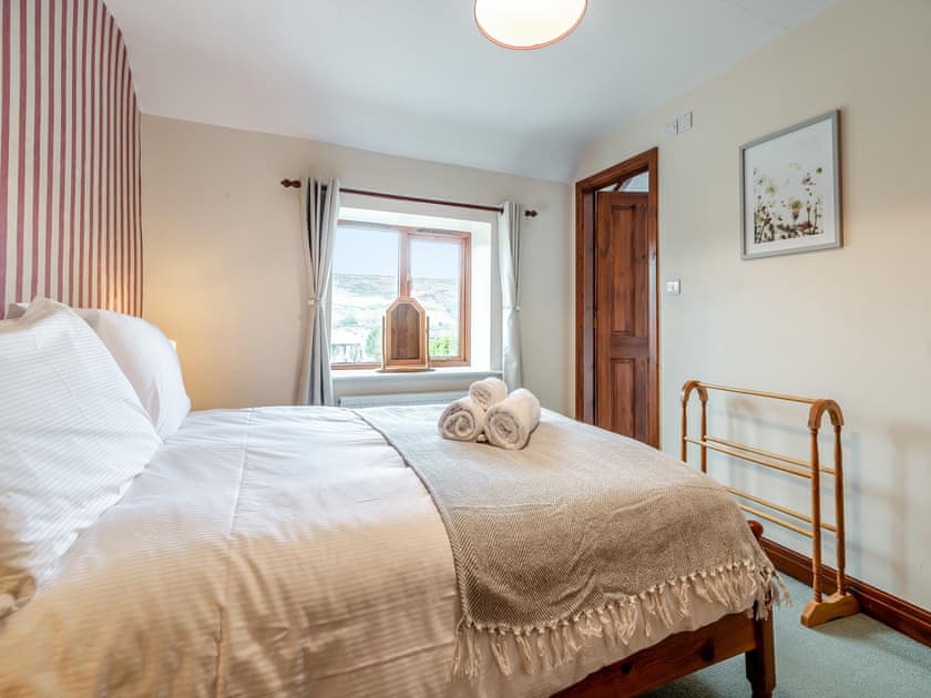 Double bedroom | The Haybarn - Hill Farm Holiday Cottages, Rosedale East, near Pickering
