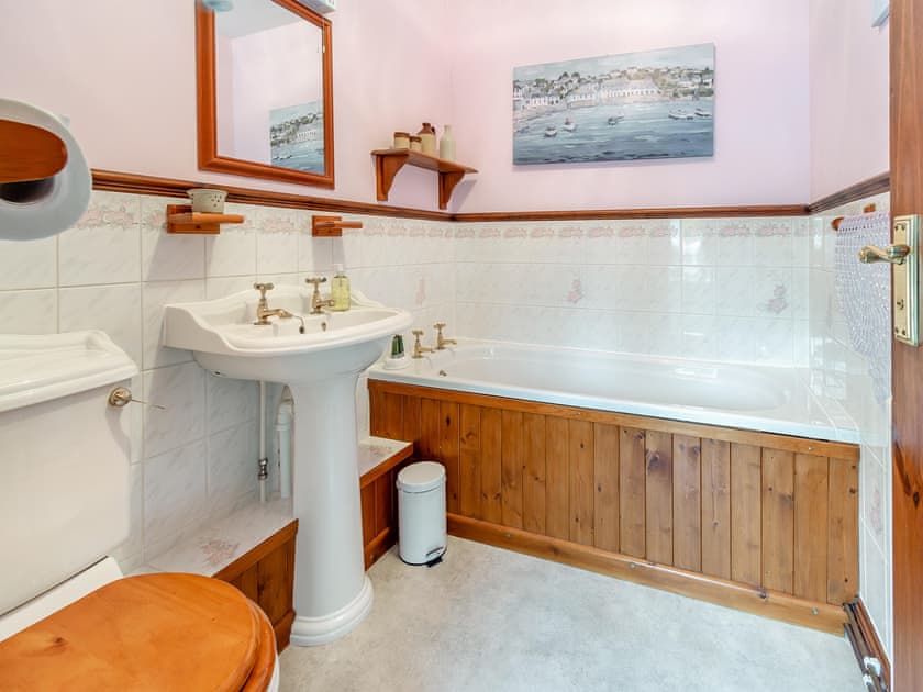 Bathroom | The Haybarn - Hill Farm Holiday Cottages, Rosedale East, near Pickering