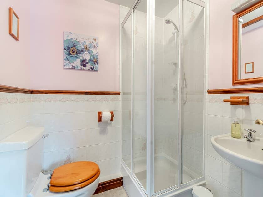 Shower room | The Haybarn - Hill Farm Holiday Cottages, Rosedale East, near Pickering