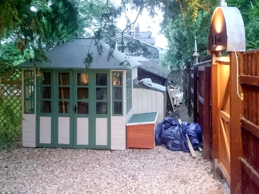 Outdoor area | Elodie Yurt, Bishopsteignton