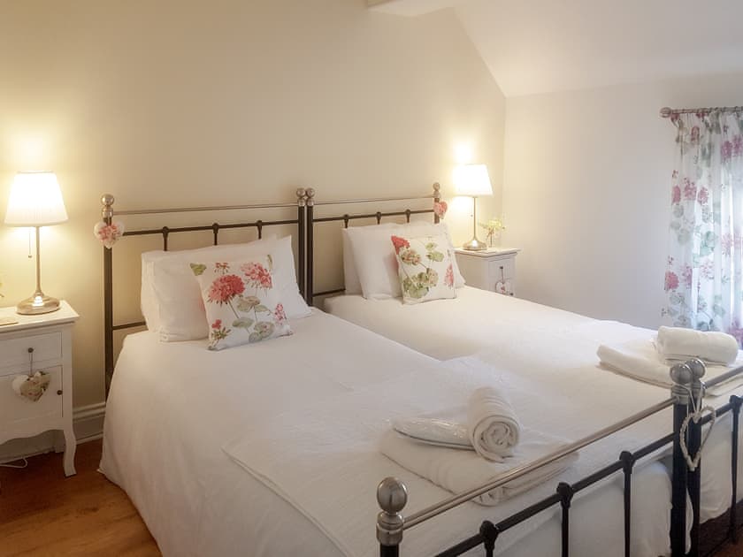 Twin bedroom | Stoney Cottage, Loftus, near Saltburn by the Sea