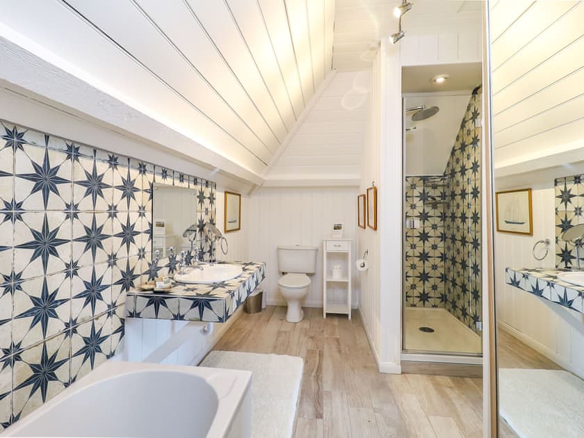 Bathroom | Mole Cottage, Luccombe, near Shanklin
