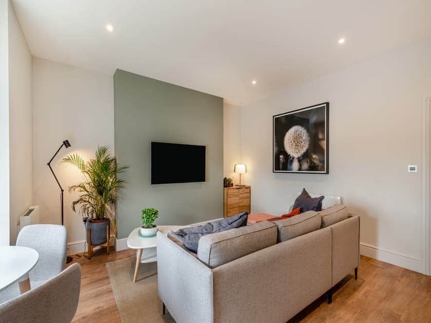 Living area | Apartment 1 - Oxford House, Middleton One Row