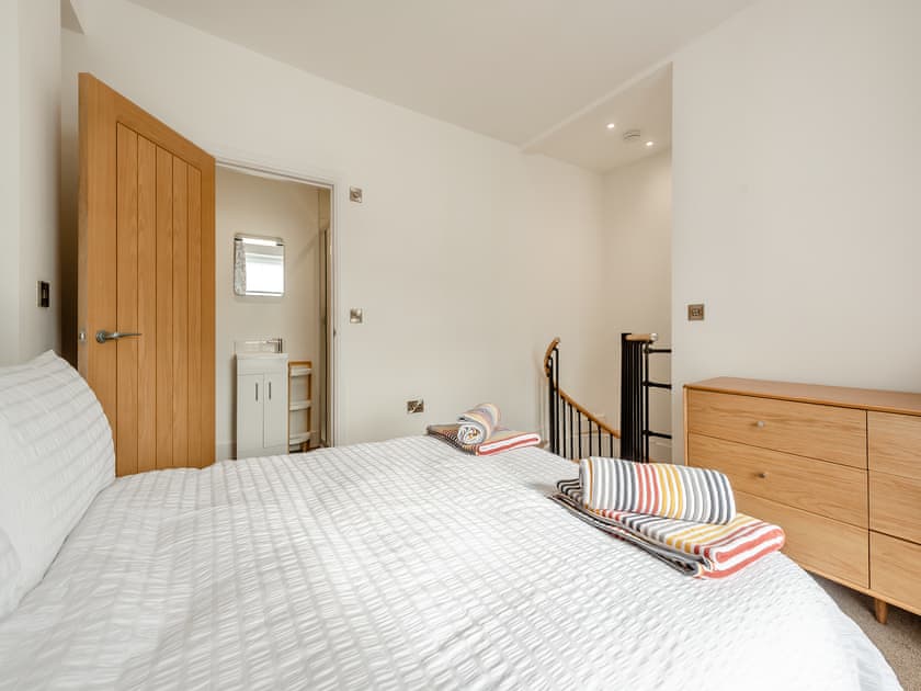 Double bedroom | Sandy View - Harbour Heights, Saundersfoot