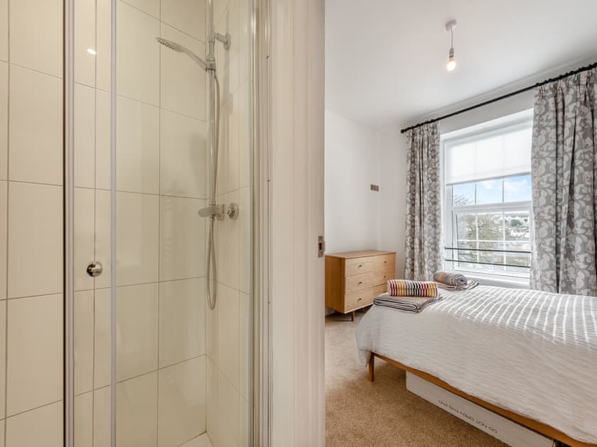 En-suite | Sandy View - Harbour Heights, Saundersfoot