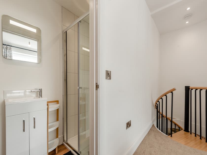 En-suite | Sandy View - Harbour Heights, Saundersfoot