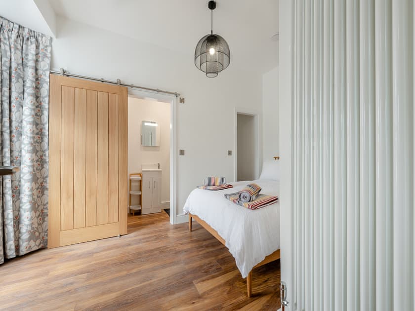 Double bedroom | Sandy View - Harbour Heights, Saundersfoot