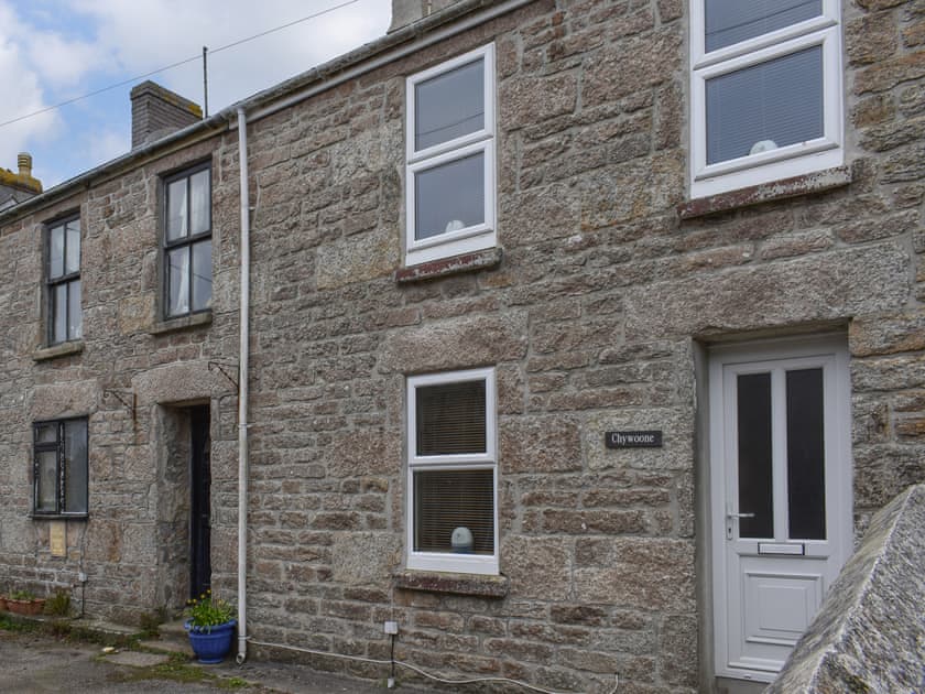 Exterior | Chywoon, St Just
