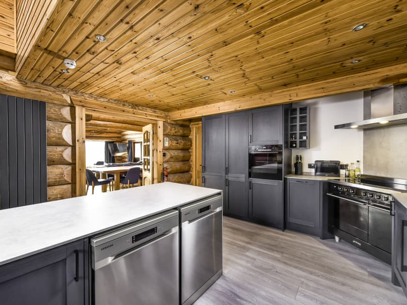 Kitchen – perfect for entertaining | Mountain Bear Lodge, Nethy Bridge, near Aviemore