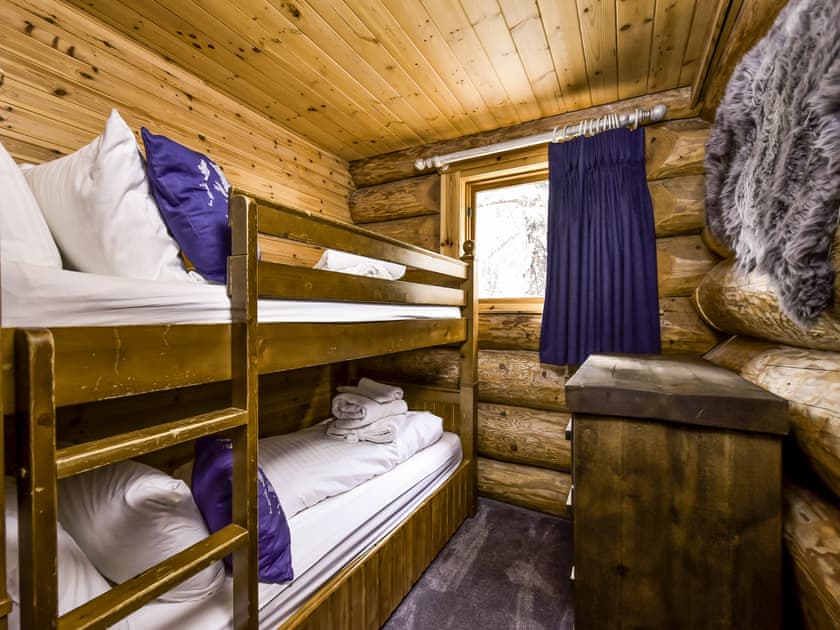 Single Bunk room | Mountain Bear Lodge, Nethy Bridge, near Aviemore