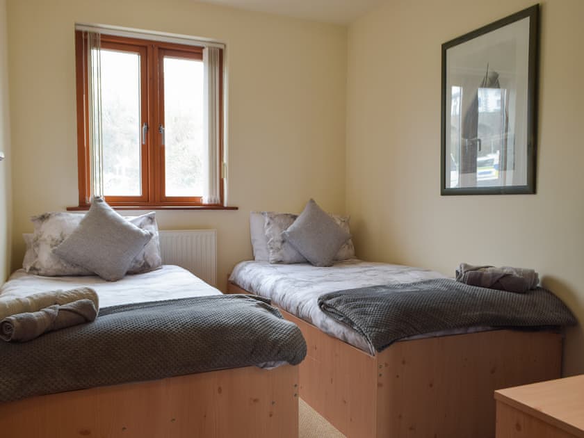 Twin bedroom | Sovereign House, Milford Haven