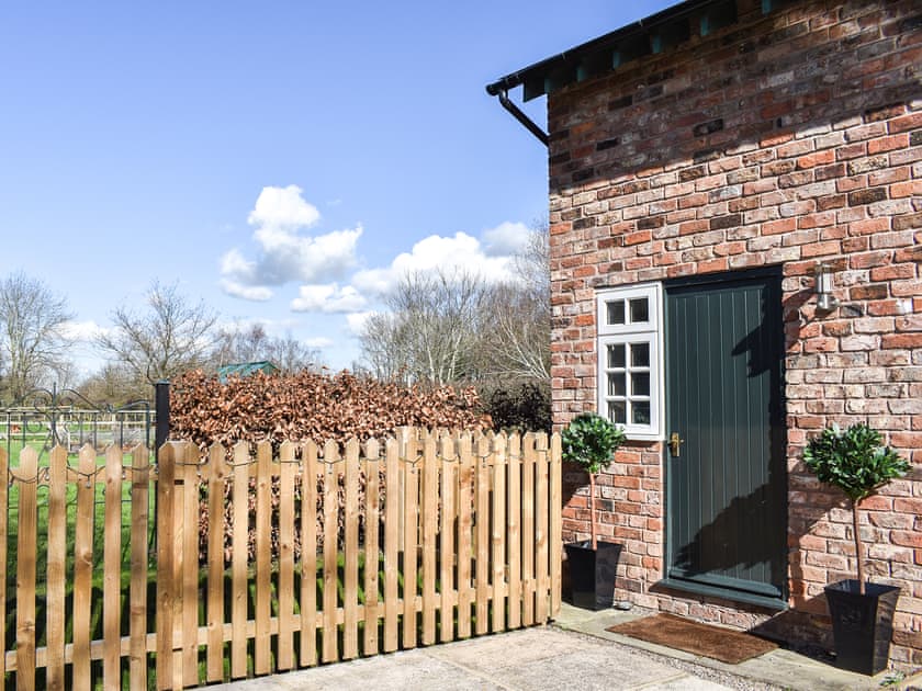 Exterior | Elm House Studio, Christleton, near Chester