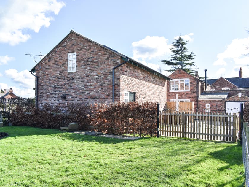 Exterior | Elm House Studio, Christleton, near Chester