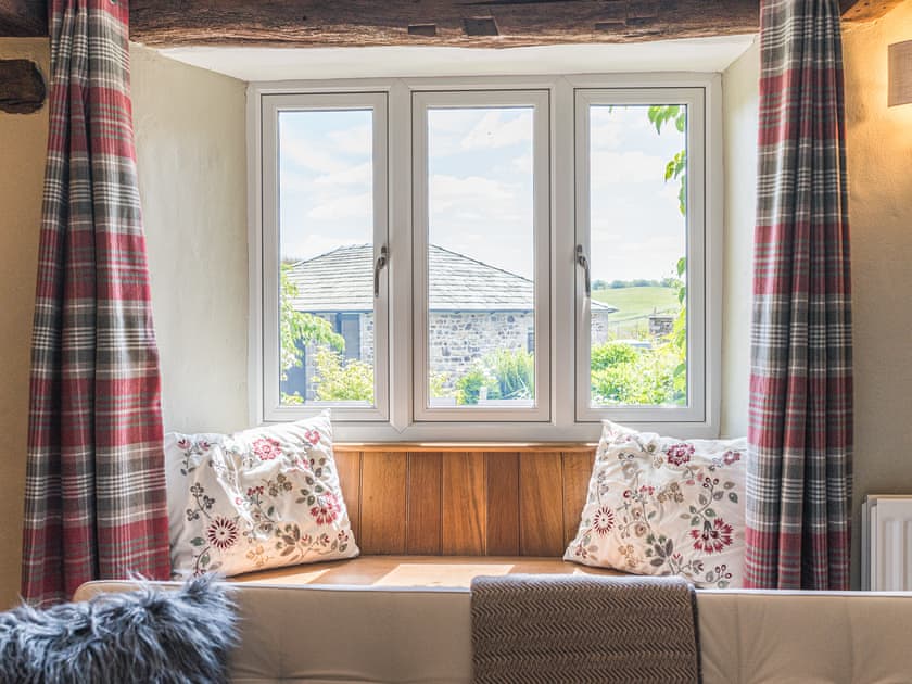 Living room | Sandbeds Farmhouse - Sandbeds Holiday Cottages, Grayrigg, near Kendal