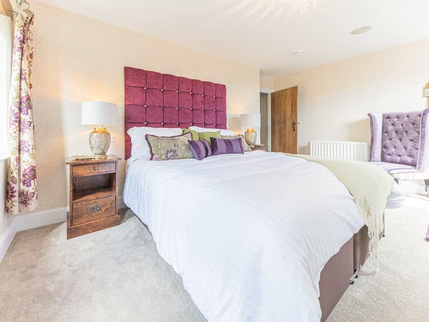 Double bedroom | Sandbeds Farmhouse - Sandbeds Holiday Cottages, Grayrigg, near Kendal