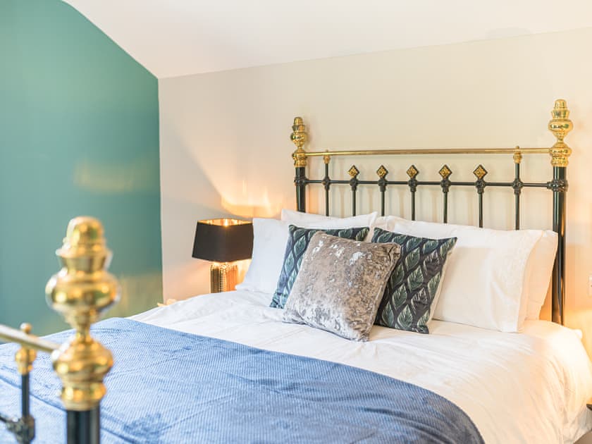 Double bedroom | Sandbeds Farmhouse - Sandbeds Holiday Cottages, Grayrigg, near Kendal