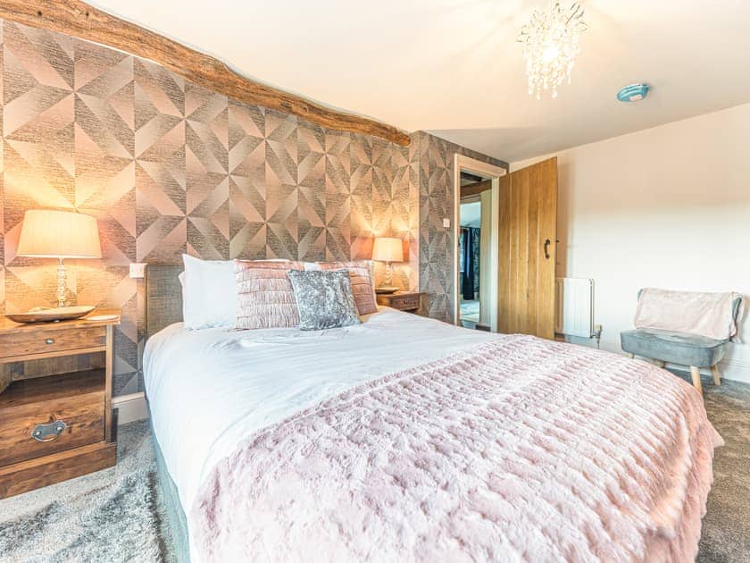 Double bedroom | Sandbeds Farmhouse - Sandbeds Holiday Cottages, Grayrigg, near Kendal