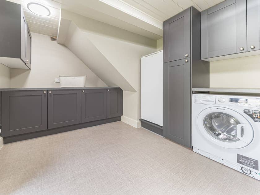 Utility room | Sandbeds Farmhouse - Sandbeds Holiday Cottages, Grayrigg, near Kendal