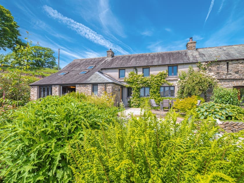 Exterior | Sandbeds Farmhouse - Sandbeds Holiday Cottages, Grayrigg, near Kendal