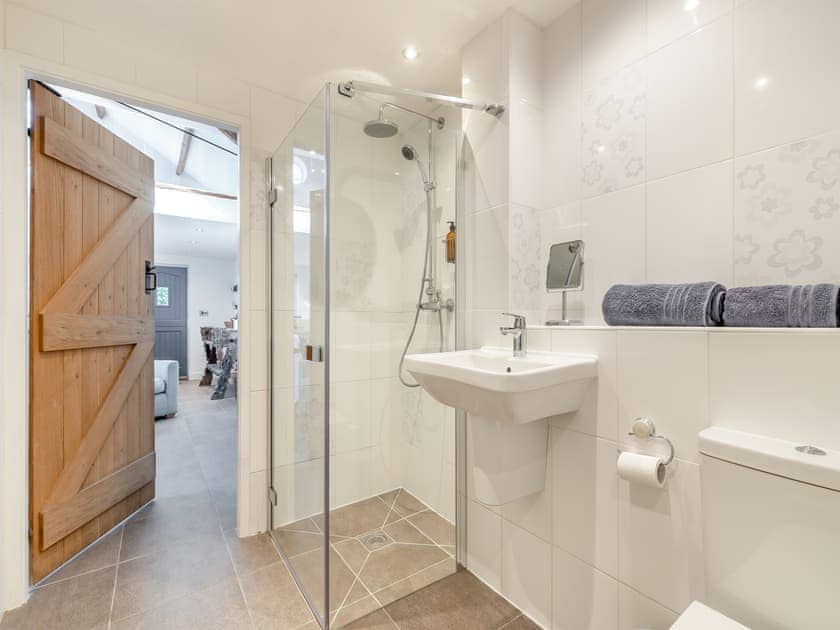 Shower room | River Cottage - Doe Meadow, Langley, near Macclesfield