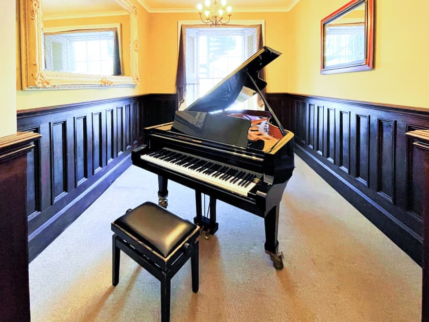 Music room | The Mansion House at Kirkhill, Gorebridge, near Edinburgh