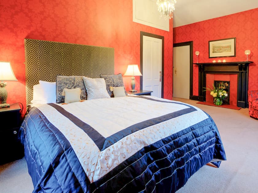 Double bedroom | The Mansion House at Kirkhill, Gorebridge, near Edinburgh