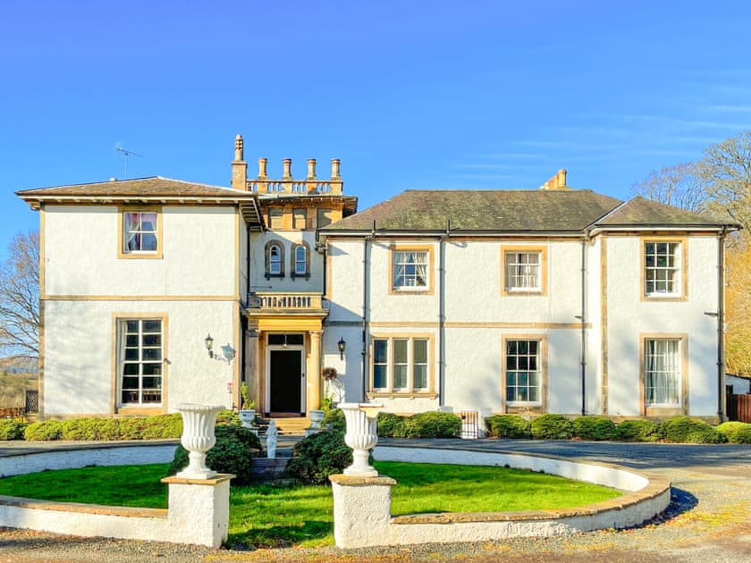 Exterior | The Mansion House at Kirkhill, Gorebridge, near Edinburgh