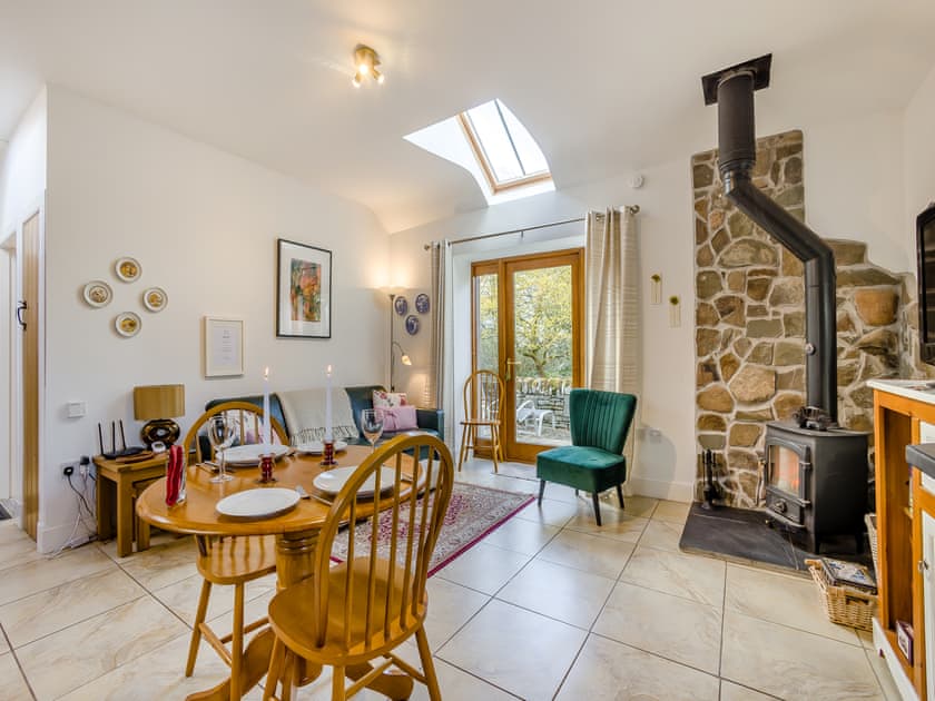 Open plan living space | Apple Tree Cottage - Emmock Farm Cottages, Tealing, near Dundee