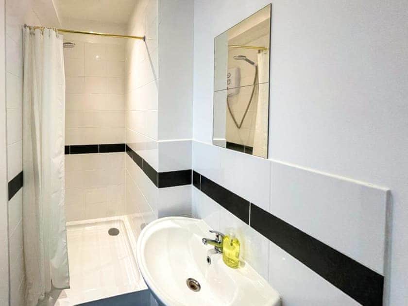Shower room | Colzium Farmhouse, Kirknewton, near Edinburgh