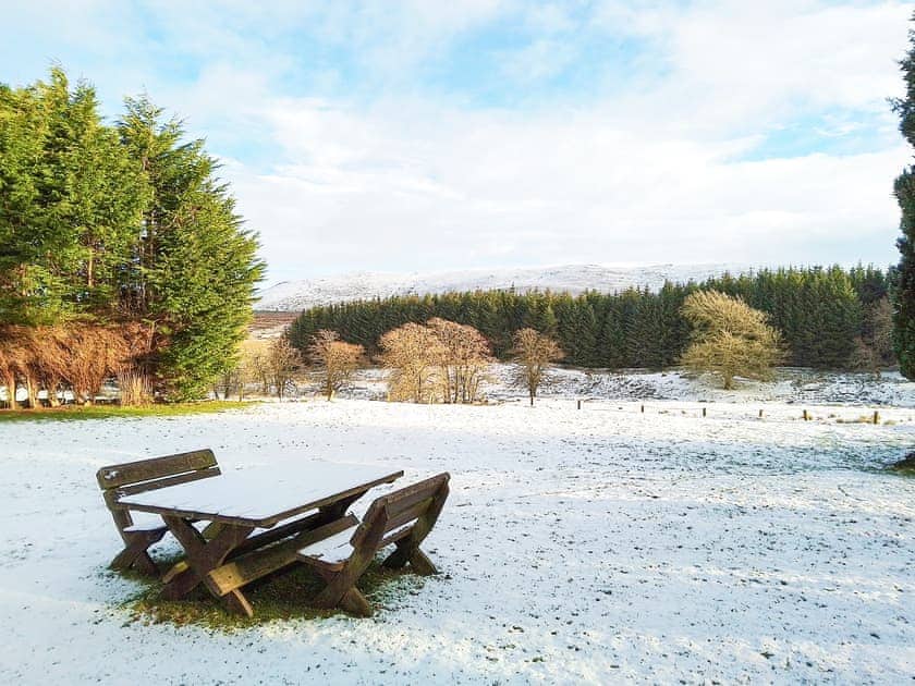 Garden | Colzium Farmhouse, Kirknewton, near Edinburgh