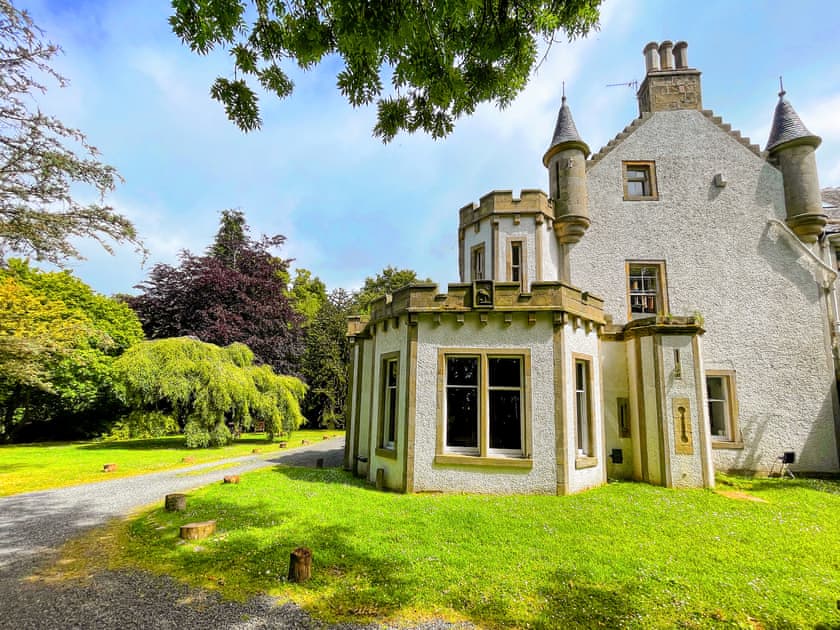 Exterior | Harvieston Hall, Gorebridge, near Edinburgh