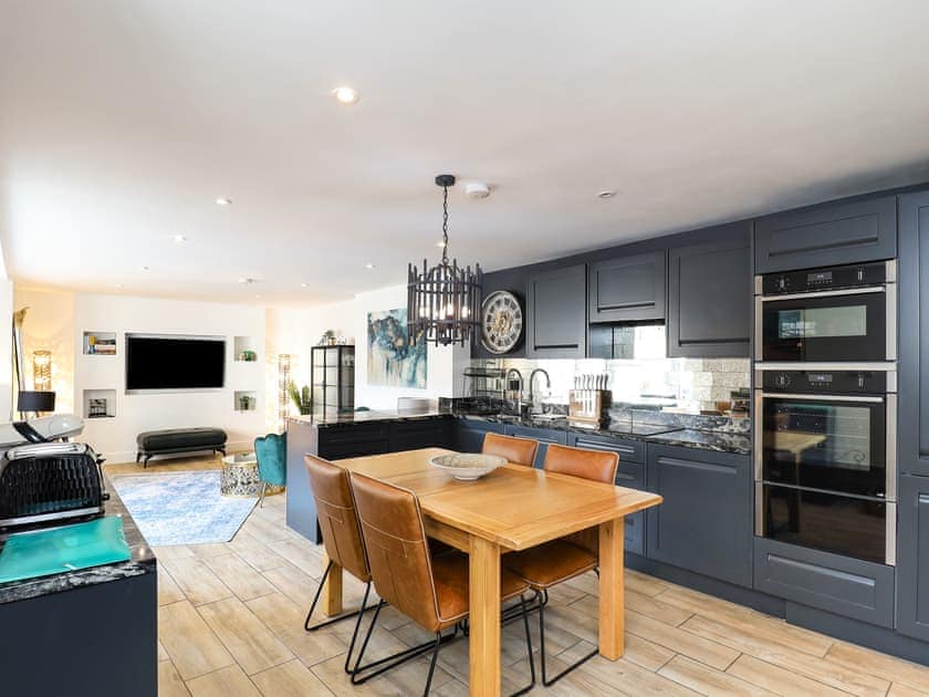 Kitchen area | The Cove, Seaview