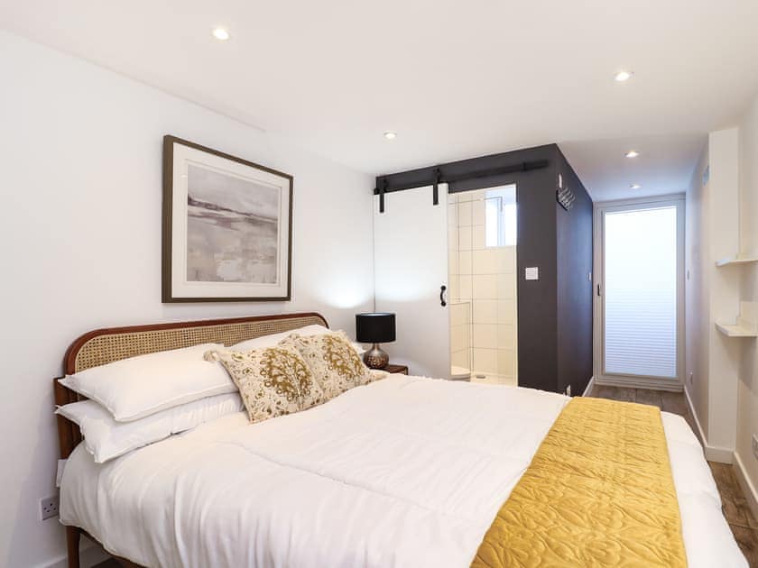 Double bedroom | The Cove, Seaview