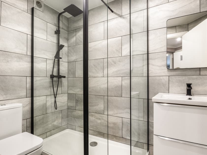 Shower room | Teviotdale House, Glasgow