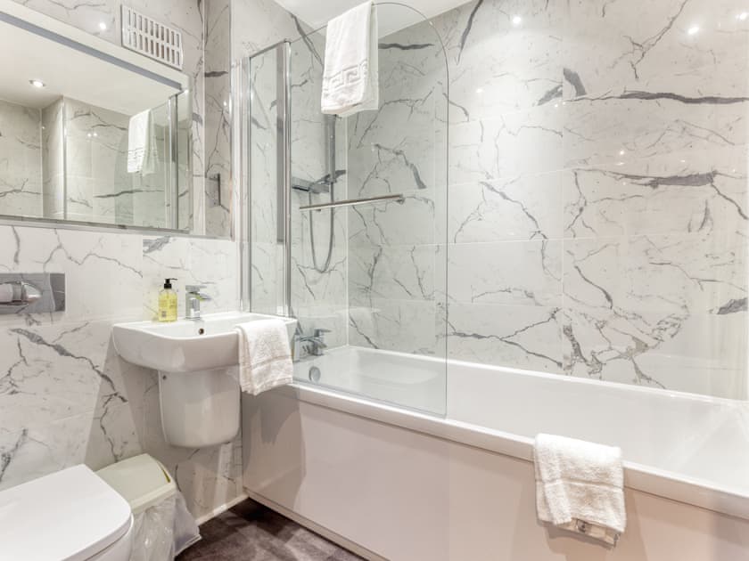 Bathroom | Bell Apartment, Glasgow