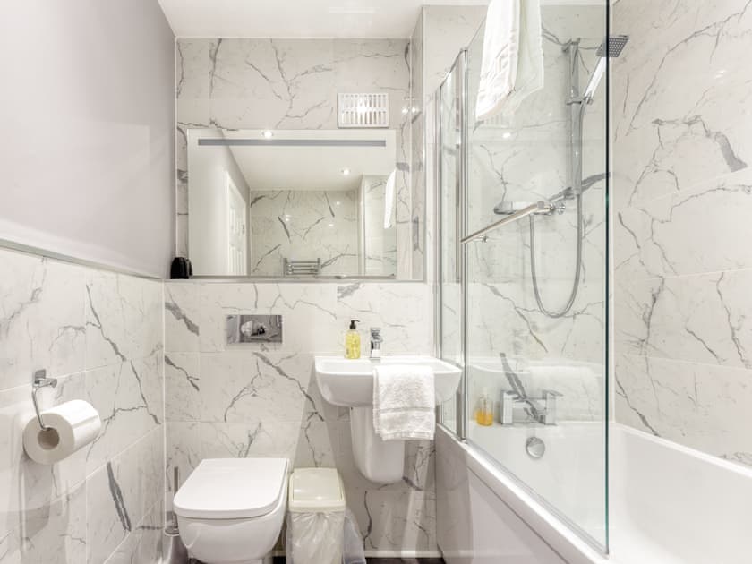 Bathroom | Bell Apartment, Glasgow
