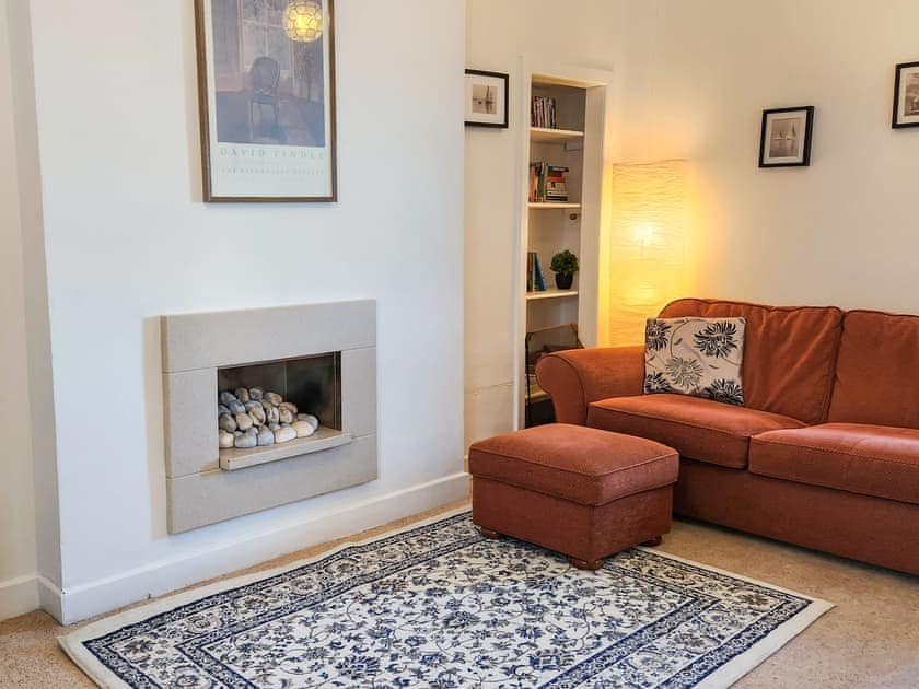 Living room | Quay Cottage, Cramond, Edinburgh