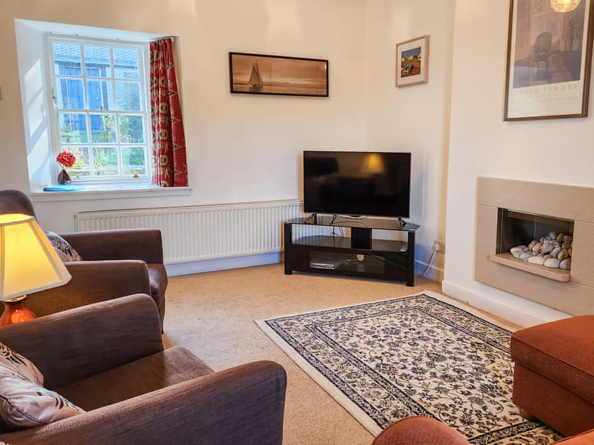 Living room | Quay Cottage, Cramond, Edinburgh
