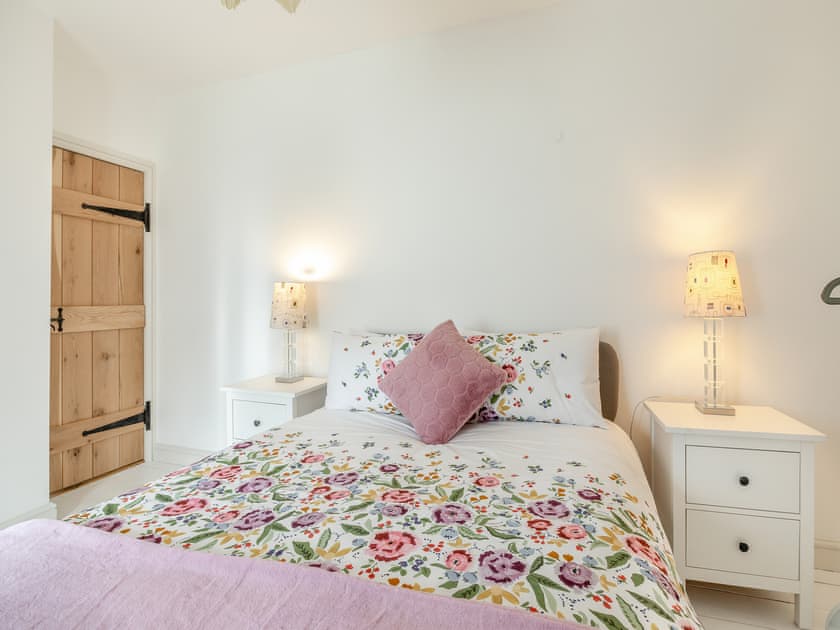 Double bedroom | Half Pint Cottage, Uplyme, near Lyme Regis