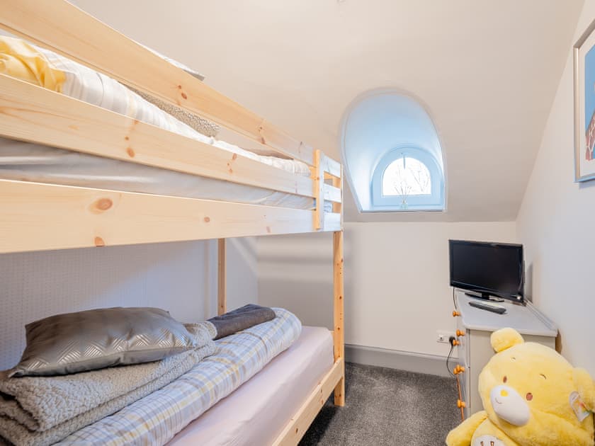 Bunk bedroom | Harbour View House, Girvan