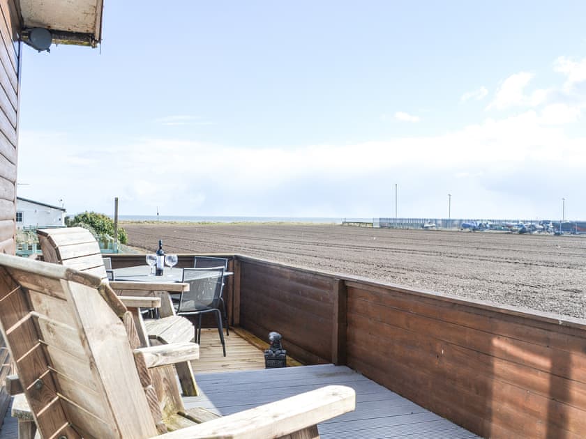 Dining Area | Seagulls Chalet 5, Wilsthorpe