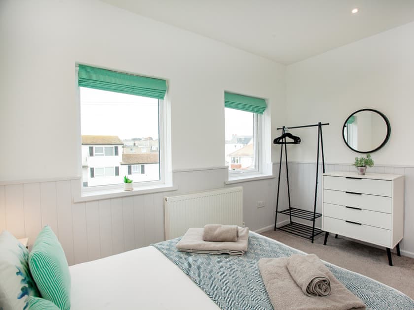 Double bedroom | Starfish Shack - Sunnybeach Holiday Apartments, Paignton