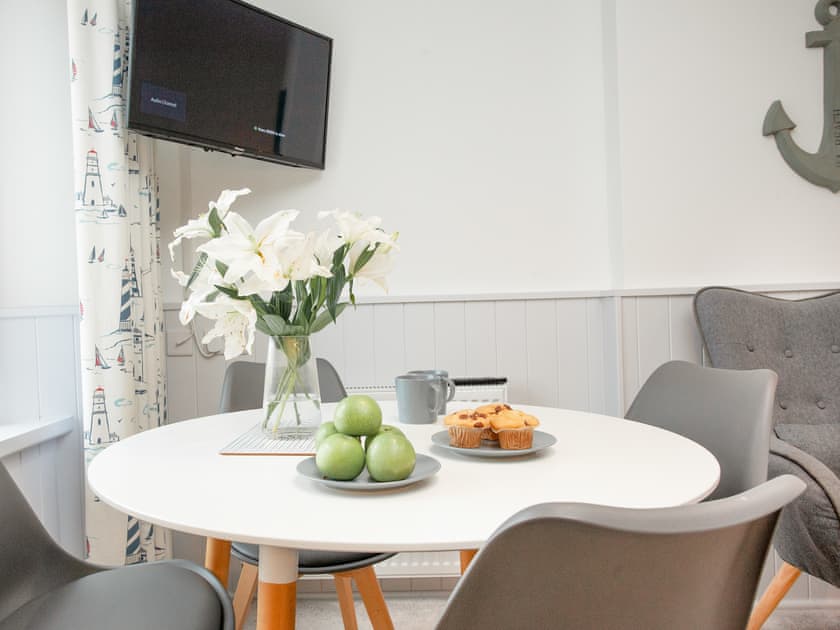 Dining Area | Shells Shore - Sunnybeach Holiday Apartments, Paignton