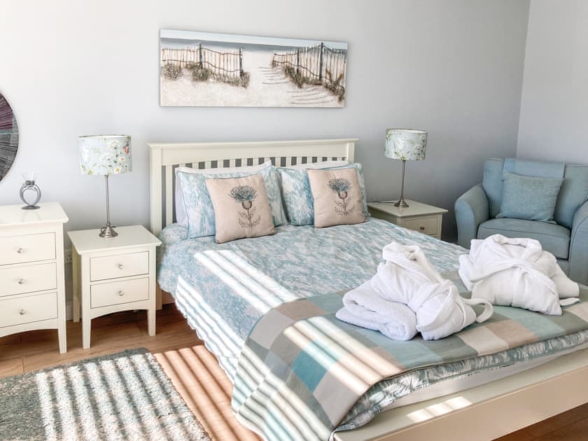 Light and airy king size bedroom  | Stinchar View, Ballantrae, near Girvan